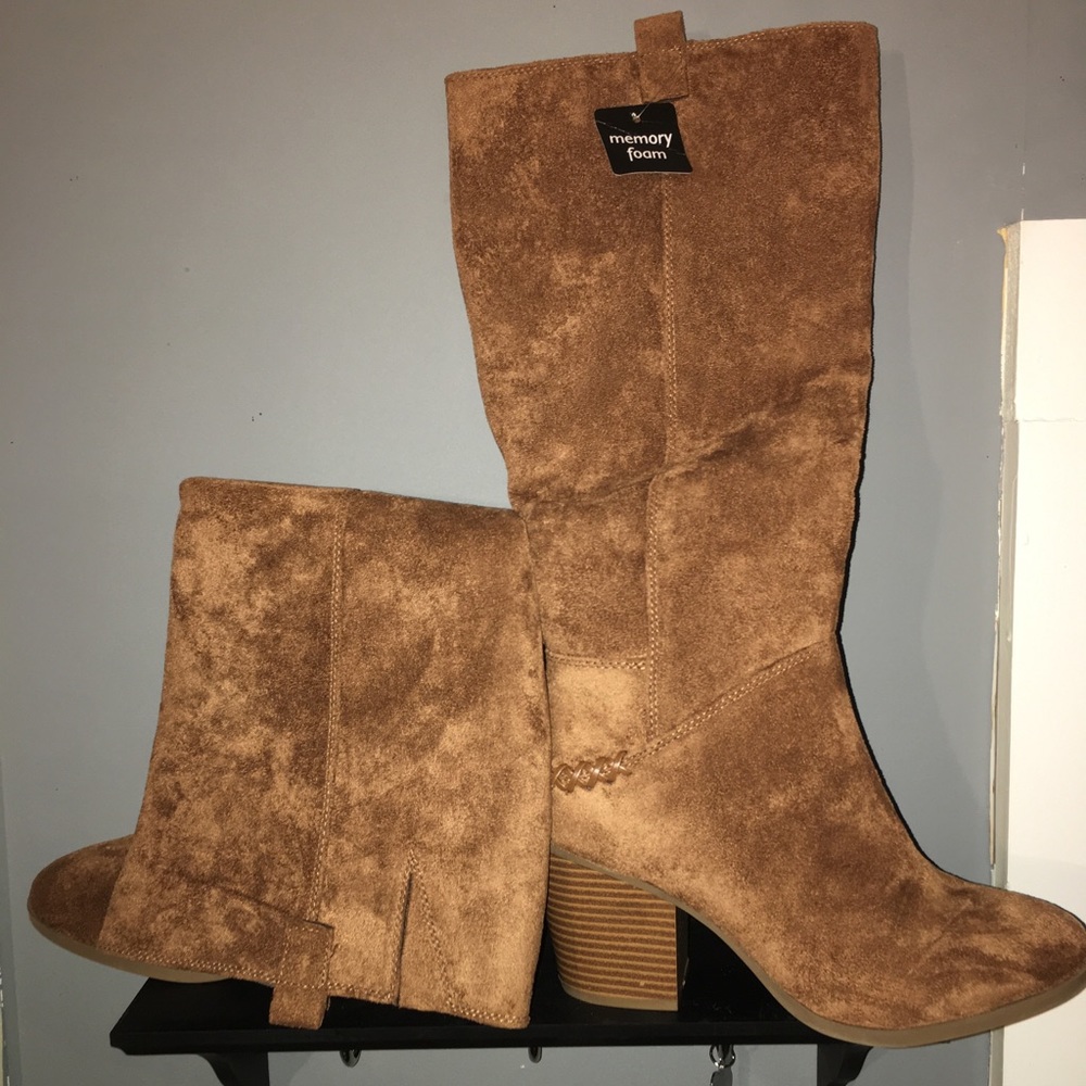 Super cute boots
